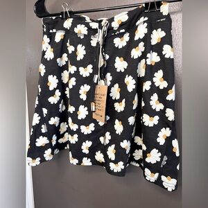 Toad & Co Samba Skort Black Half Daisy Print Size Small Women’s Hiking Skirt